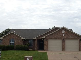 7014 SW Drakestone Blvd, Lawton, OK 73505