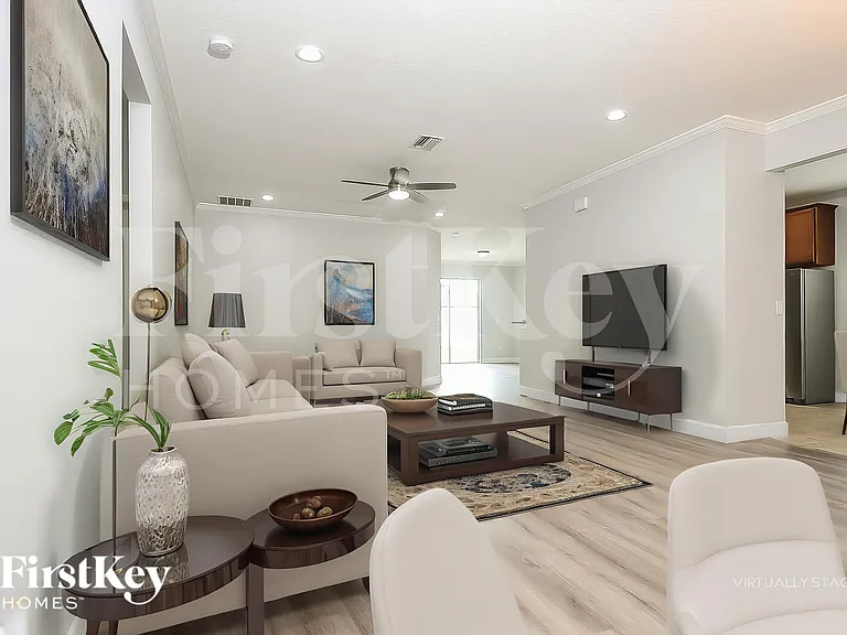 1107 Lauren Manor Loop — Photo 4