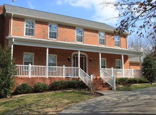 1294 Hedge Ln, Paducah, KY 42001