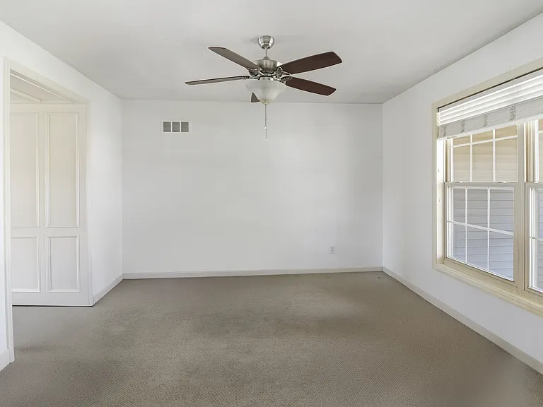 3921 Trailway Dr — Photo 10