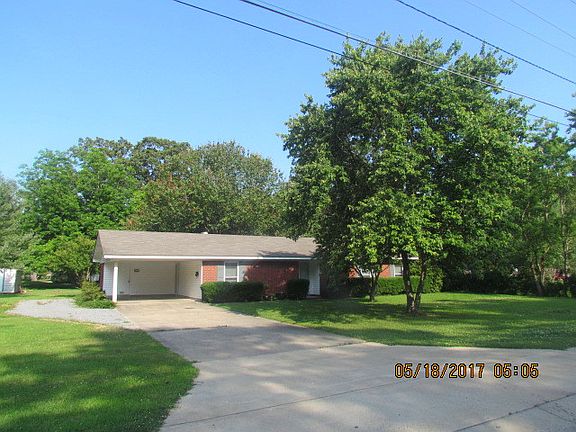2nd image of 615 S Cherry St