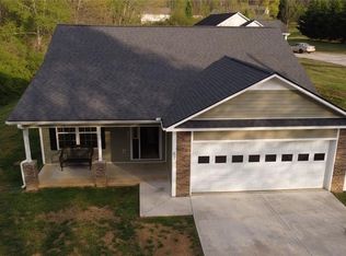 67 Helton Rd, Cleveland, GA 30528