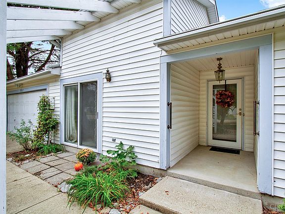2nd image of 9367 White Pine Dr