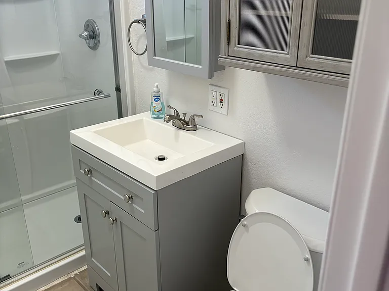 La Rosa Dr — Photo 4