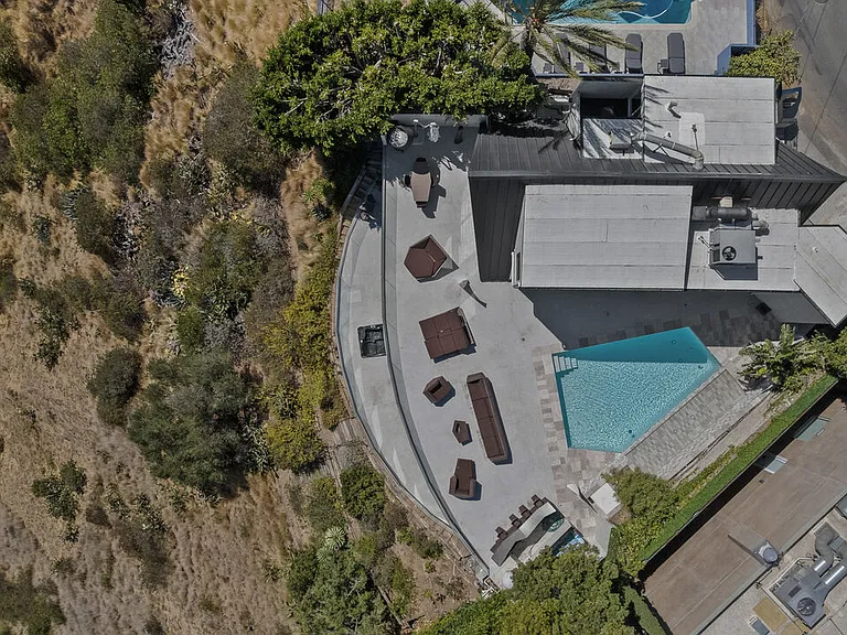 8460 Cole Crest Dr — Photo 37
