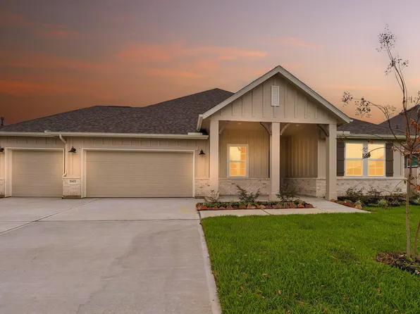11402 Old Fashion Cir, Mont Belvieu, TX 77535