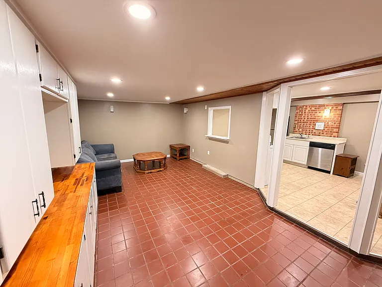 706 Hancock Ave — Photo 6