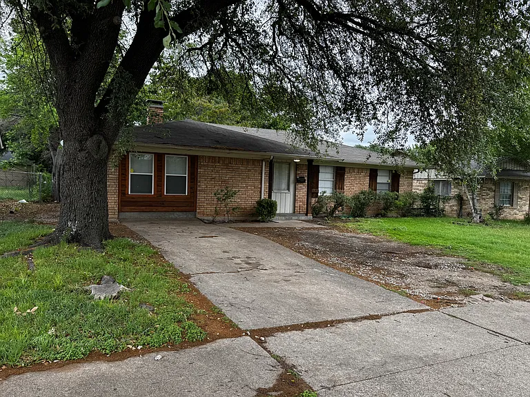2607 Clearview Cir — Photo 1