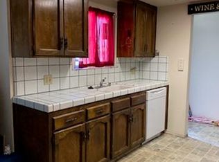 615 N H St, Tulare, CA 93274