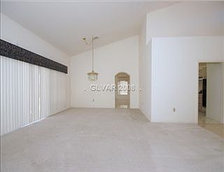 3rd image of 2464 Desert Sands Dr