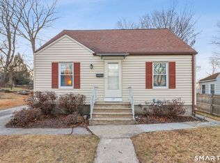 125 Macarthur Drive, Waterbury, CT 06704