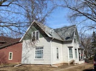911 Franklin St, De Pere, WI 54115