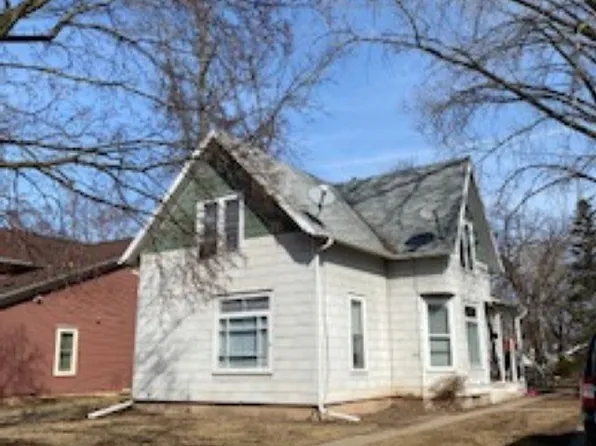 911 Franklin St, De Pere, WI 54115