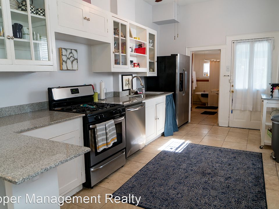 1st image of 613 Napoleon Ave #613