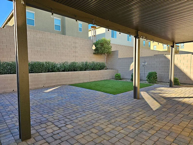 1171 Twincrest Ave — Photo 10