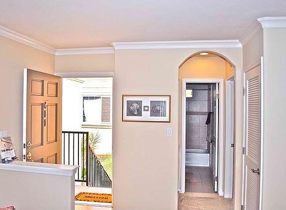 4th image of 853 Thomas Ave APT 11