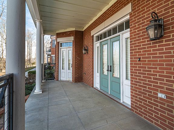 2nd image of 142 Claygate Ct