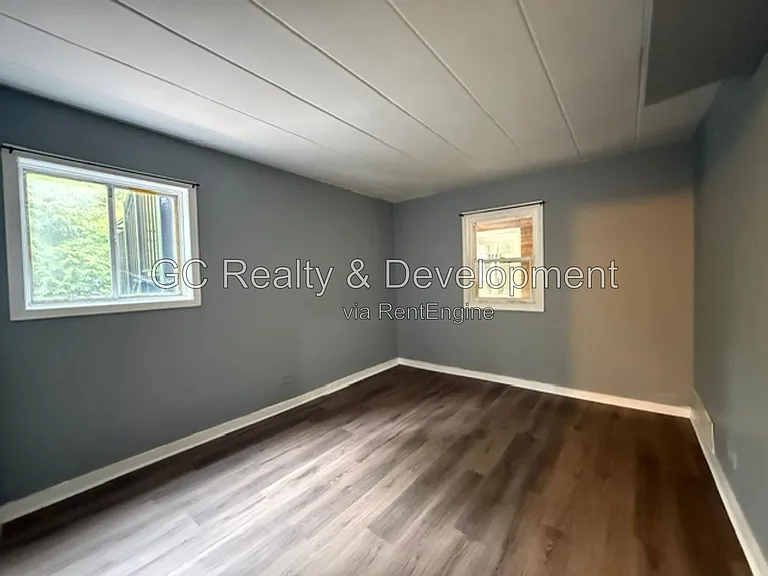 328 Wilson Ave #A — Photo 8