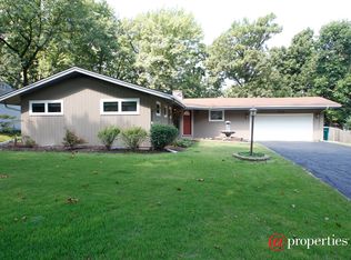 343 Linden Rd, Lake Zurich, IL 60047