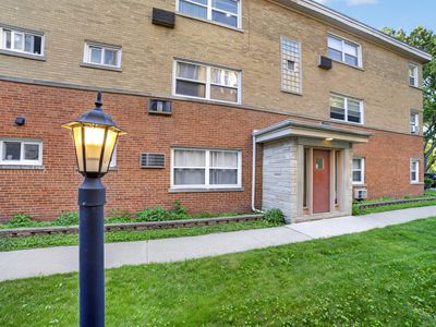 7410 N Oakley Ave APT 3A, Chicago, IL, 60645