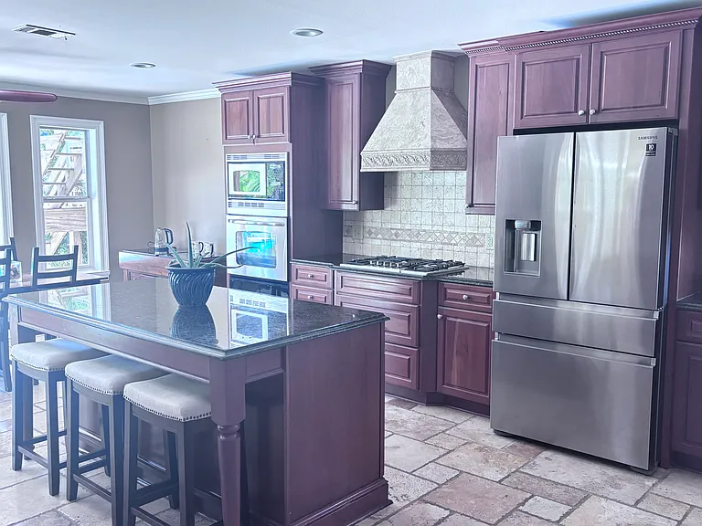 1146 Ceylon Ct — Photo 5
