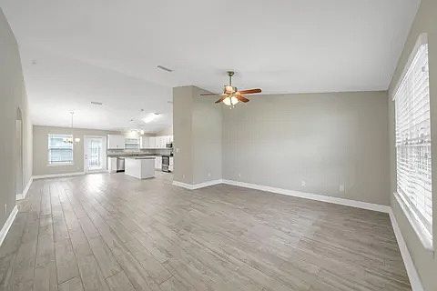 2nd image of 1932 Jo Tam Ln