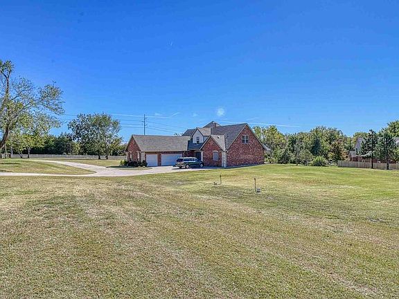2nd image of 4750 Highland Lake Dr