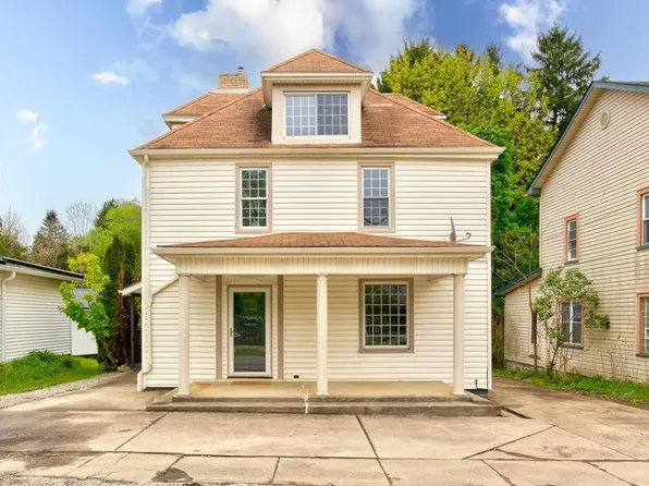 1660 Mercer Rd, Ellwood City, PA 16117