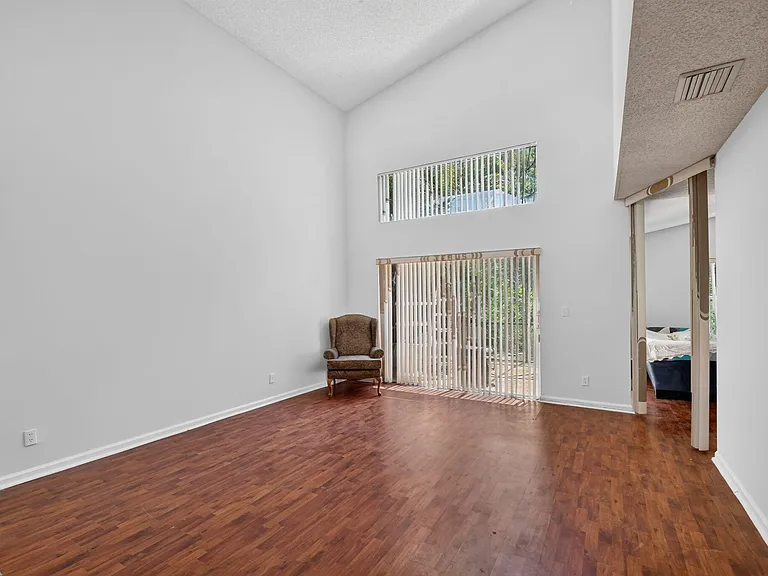 8332 Bermuda Sound Way — Photo 5