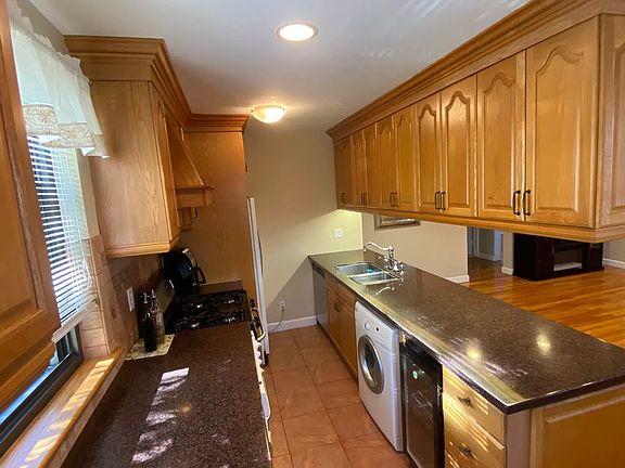 5th image of 160-19 16th Ave #2