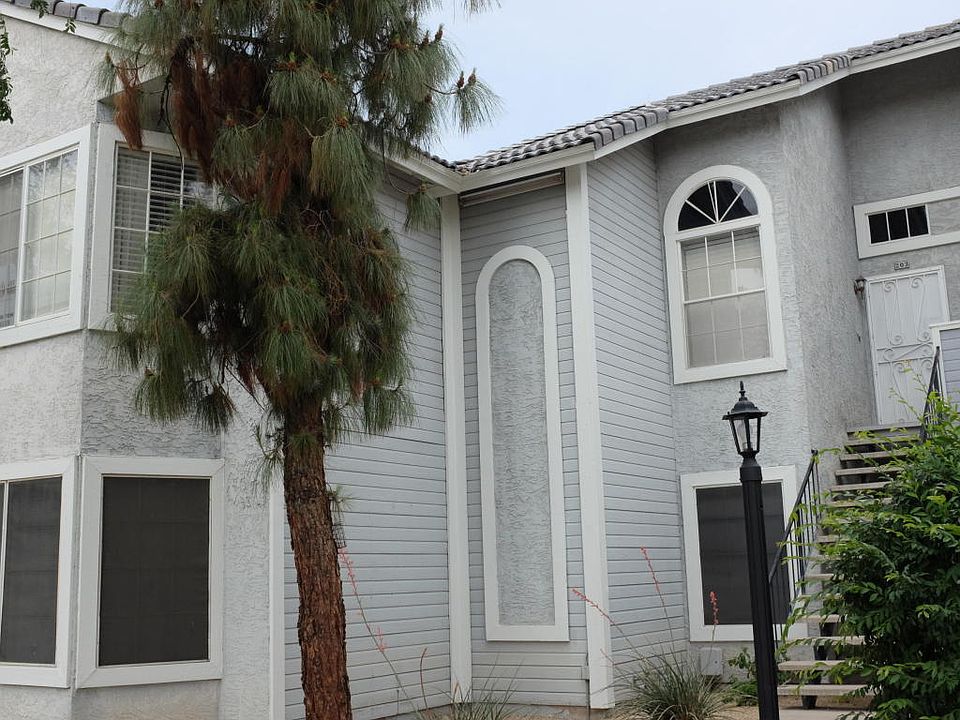 1st image of 2910 W Marconi Ave Unit 203