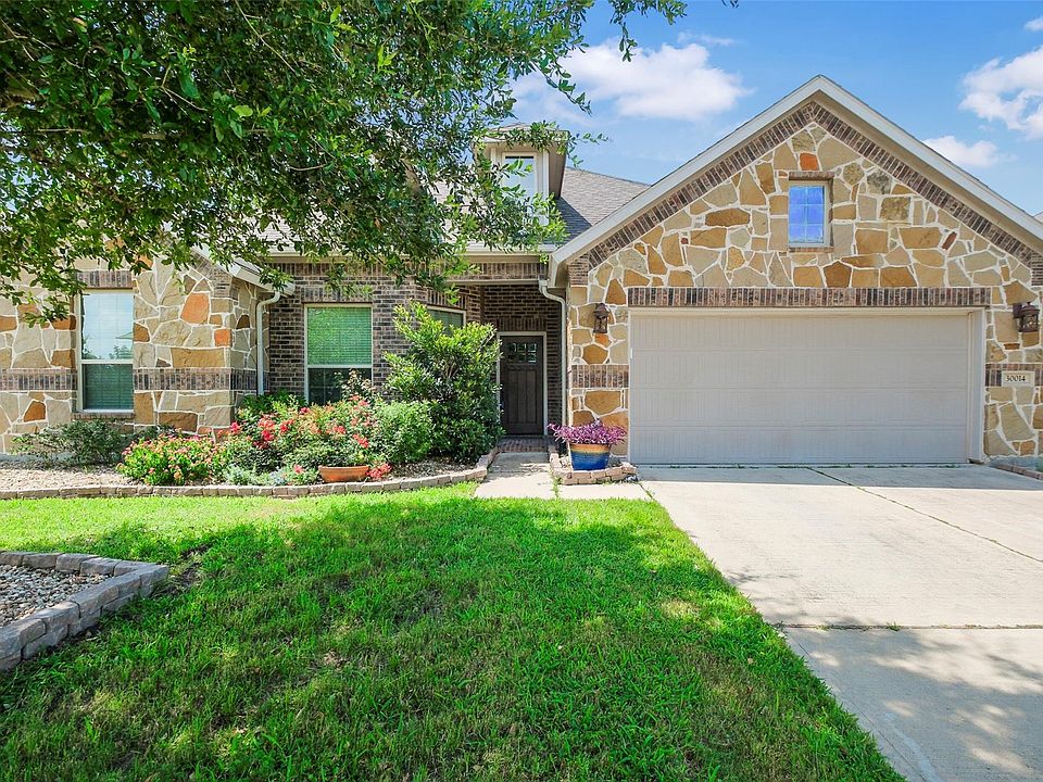 1st image of 30014 Valley Terrace Dr