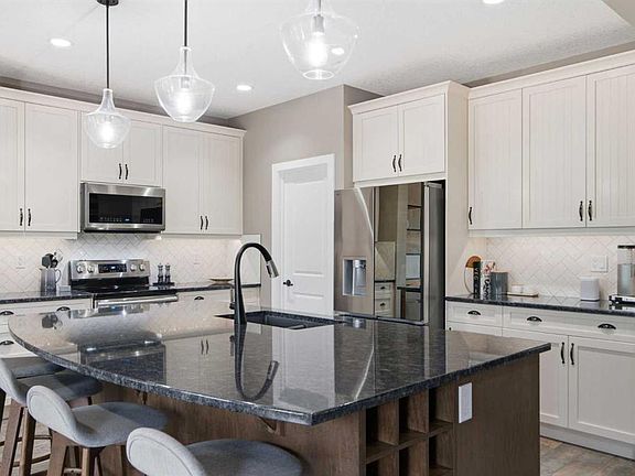 3rd image of 300 W Aspenmere Way