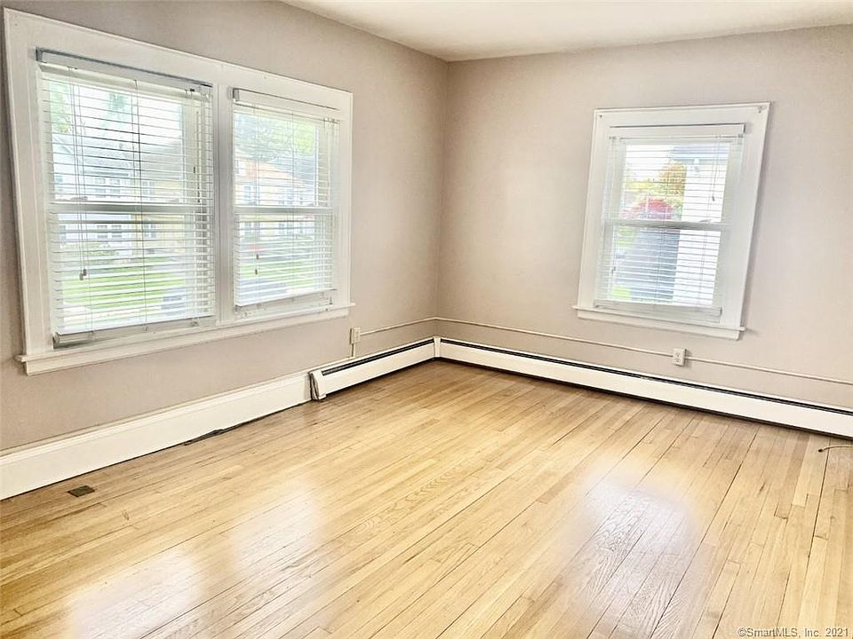 77 Cambridge St, West Hartford, CT 06110 Zillow