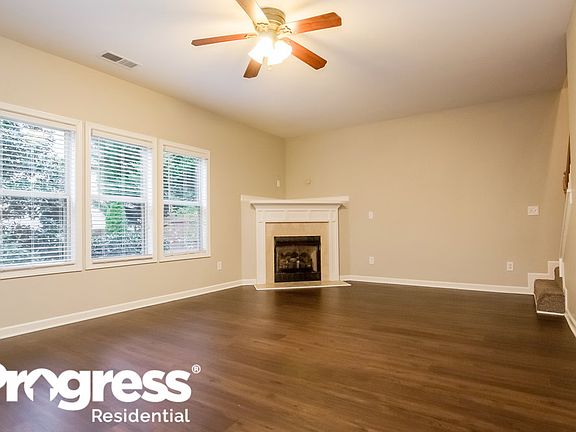 2nd image of 419 Belmont Way