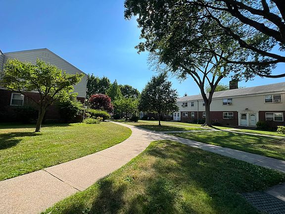 3rd image of 67-53 218th St #L