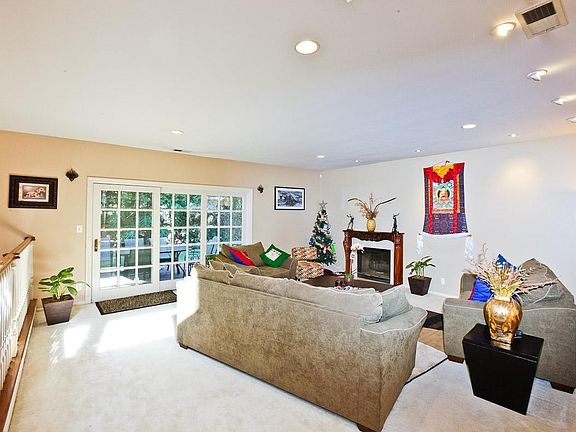 4th image of 16851 Klee St