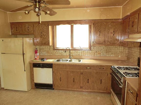 5th image of 8124 168th Pl APT 2W