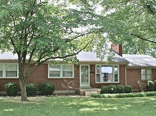 19 Cardwell Way #18, Louisville, KY 40220