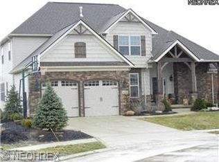 4161 Restivo Cir, Avon, OH 44011