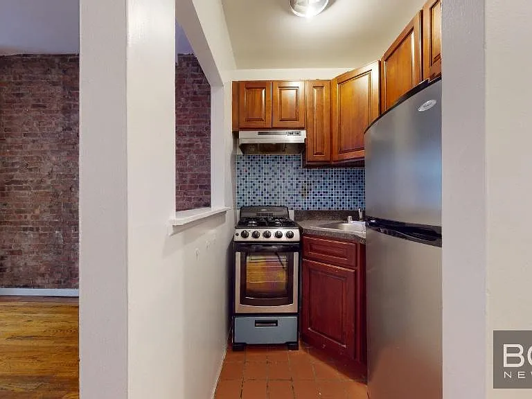 249 W 26th St #5A — Photo 5