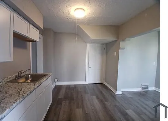 13401 Rugby Rd — Photo 10