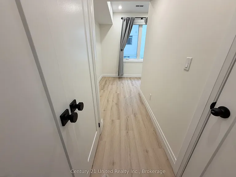 1630 Hetherington Dr #4 — Photo 23