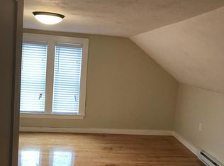 112 Friend St, Amesbury, MA 01913