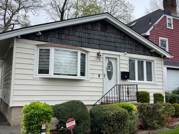 81 Holly Ave, Staten Island, NY 10308