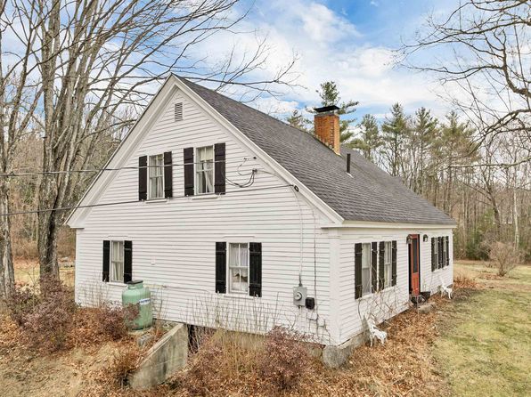 107 Governor Wentworth Highway, Moultonborough, NH 03254