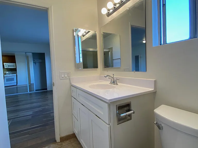 3731 Watseka Ave #8 — Photo 7