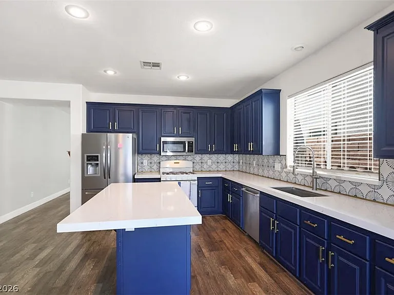 11057 Village Crest Ln — Photo 12