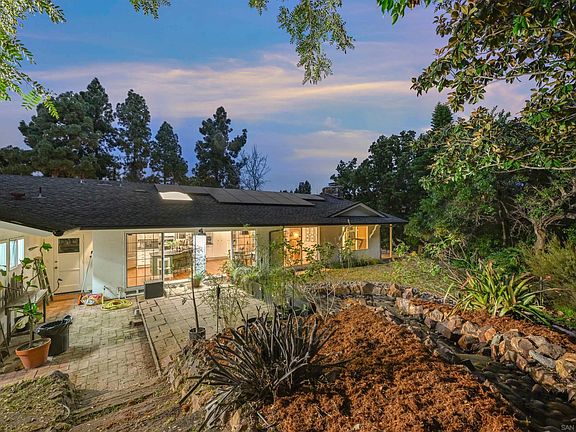 2nd image of 8615 Mariposa St