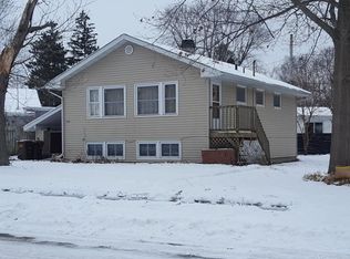 914 Crest View Trl, Byron, IL 61010